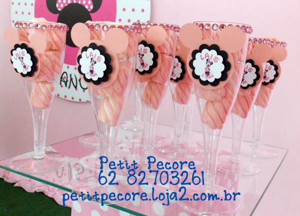 Taça decorada e personalizada